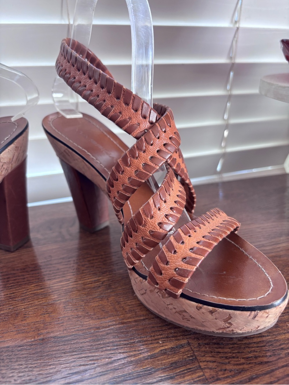 Size 8 leather heels - Picture 4 of 13